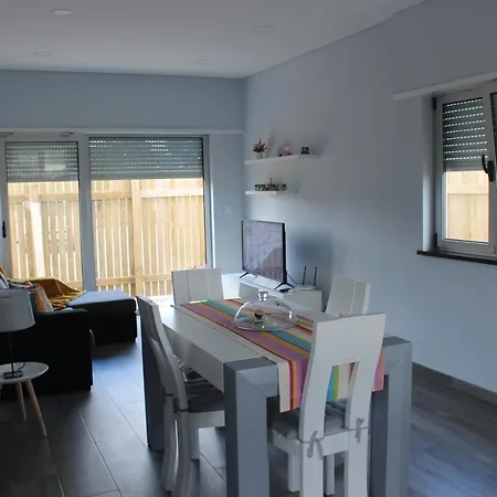 Apartamento Pedras Negras House Biscoitos (Terceira)